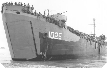 Image : Landing Ship Tank (LST) Mk2