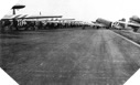 Image : Les C-47 et les planeurs attendent l'ordre de décollage