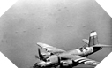 Image : Un bombardier moyen Américain B-26 survole l'armada Alliée