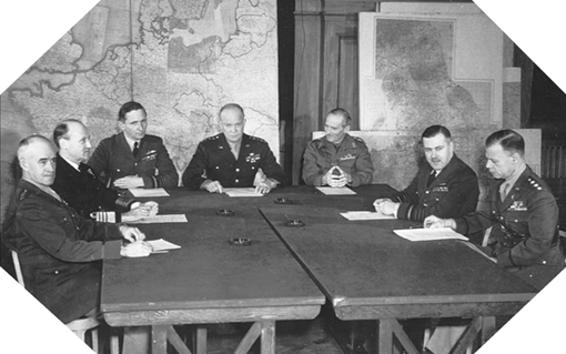 Militaire biografieën - Normandië 1944 1 Image : généraux alliés préparant l'opération Overlord
