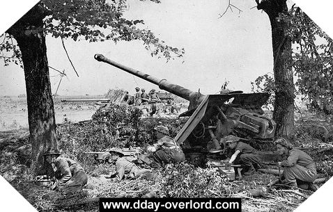 Image : Artilleurs britanniques à Cagny en juillet 1944