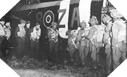 Image : Embarquement de parachutistes dans un avion Britannique le 5 juin 1944 au soir