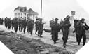 Image : Soldats Britanniques en route vers le Sud de la Normandie