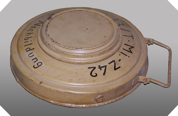 Tellermine 43 anti-tank mine 1 Image : Tellermine 43