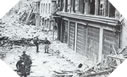 Image : Des soldats Canadiens patrouillent au Nord de Caen le 9 juillet 1944