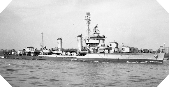 Image : USS Plunkett