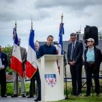 Stèle Major Tucker à Carentan - Commémorations 2017 du D-Day 2