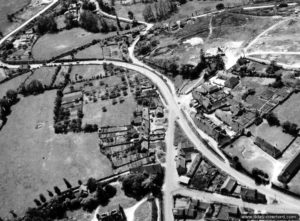 Vue aérienne de la commune de Rauville-la-Place. Photo : US National Archives