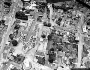 Vue aérienne de la commune de Saint-Vaast-la-Hougue en 1944. Photo : US National Archives