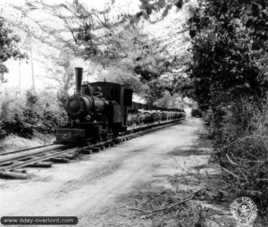 Locomotive de type Decauville à Bricquebec. Photo : US National Archives