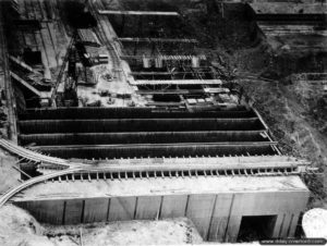 30 juin 1944 : vue aérienne de la base de construction de fusées V2 située à Sottevast. Photo : US National Archives