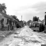 19 août 1944 : les rues de Saint-Lambert-sur-Dive peu après les combats. Photo : IWM