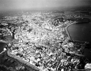 Vue aérienne de Granville. Photo : US National Archives