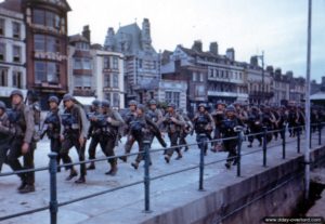 The 2nd Ranger Battalion en route for embarkation on the Weymouth Embankment. Photo: US National Archives