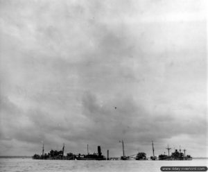 Le brise-lames d'Utah Beach "Gooseberry 1". Photo : US National Archives