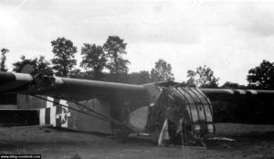 Un planeur Waco de l'opération Chicago posé sur la LZ "E". Photo : US National Archives