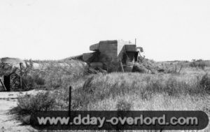 Le poste de direction de tir (Leitstand SK) de la batterie de Gatteville. Photo : US National Archives