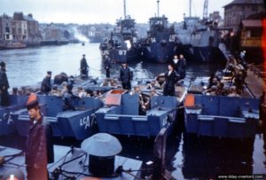 Les LCI(L) 84 et 497 ainsi que le LCH 87 le long des quais de Weymouth. Photo : US National Archives