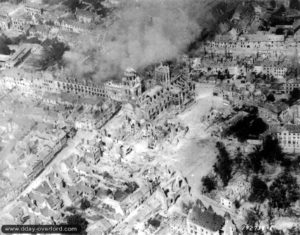 Photo aérienne de la gare d’Argentan. Photo : US National Archives