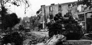 29 juillet 1944 : le boulevard Alsace-Lorraine à Coutances. Photo : US National Archives