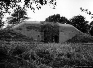 Casemate type Regelbau H669 situé à Ozouville-Les-Maresquiers sur la commune de Querqueville. Photo : US National Archives