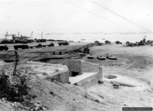 Vue d'Omaha depuis le Wn 66 à Saint-Laurent-sur-Mer. Photo : US National Archives