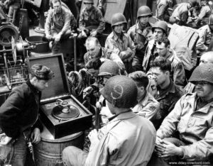 Personnel from 90th Infantry Division aboard LCI (L) -326 to Utah Beach. Photo: US National Archives