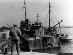 L’USS Donnell (ex-DE56) au Homet à Cherbourg. Photo : US National Archives