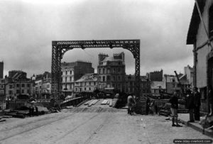 Le pont tournant après les travaux de réparation à Cherbourg. Photo : US National Archives