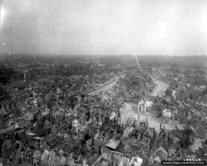 Vue aérienne de la ville de Montebourg. Photo : US National Archives