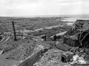 La ville de Cherbourg vue du Fort du Roule. Photo : US National Archives