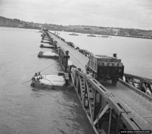 Une des jetées du Mulberry B traverse la Manche. Photo IWM