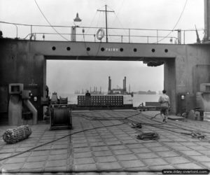 Vue d’un quai flottant Loebnitz. Photo : US National Archives