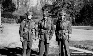 Officiers renseignement de la 6th A.D. : Captain John Max (GSO-3, tué le 6 juin 1944), Major Gerry Lacoste (GSO-2, blessé le 6 juin 1944), et le Captain Freddie Scholes (GSO-3, tué le 16 juin 1944). Photo : IWM