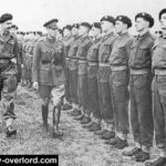 Revue du 1st Airborne Corps par le Roi George VI le 2 avril 1943. Photo : IWM