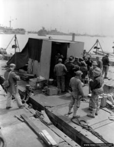 Les Seabees (abeilles des mers), ouvriers du port artificiel. Photo : US National Archives
