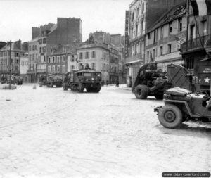 30 juin 1944 : le quai de Caligny à Cherbourg. Photo : US National Archives