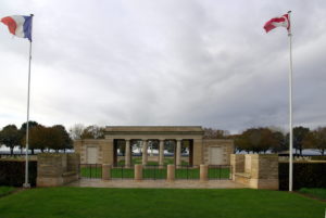 Cimetière militaire canadien de Bretteville-sur-Laize à Cintheaux. Photo (2012) : Hamon JP