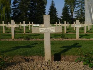 Tombe du lieutenant Zygmunt Aleksander Wnęk au cimetière militaire polonais de Langannerie. Photo (2017) : Bronka2016
