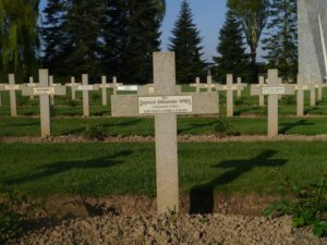 Tombe du lieutenant Zygmunt Aleksander Wnęk au cimetière militaire polonais de Langannerie. Photo (2017) : Bronka2016