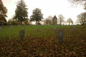 Cimetière militaire allemand d'Orglandes. Photo (2011) : Xfigpower