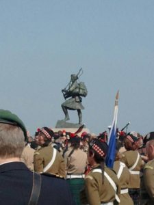 Colleville-Montgomery – Commémorations 2013 – Inauguration de la statue de Bill Millin. Photo : D-Day Overlord