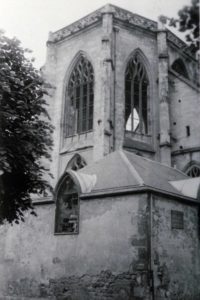 Le chevet de l'église Saint-Jacques de Lisieux après les bombardements de juin 1944. Photo : DR