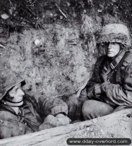 Des éléments de la Hitlerjugend dans le secteur de l'Abbaye d'Ardenne en juin 1944. Photo : Bundesarchiv