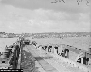 Vue depuis l’une des jetées à sens unique du Mulberry B. Photo IWM