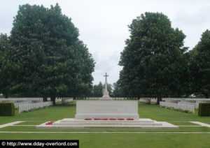 Cimetière militaire de Bayeux. Photo (2005) : D-Day Overlord