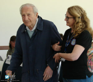 Bernard Dargols à l'occasion du 71ème anniversaire du débarquement de Normandie – Sainte-Honorine-des-Pertes – 2015. Photo : D-Day Overlord