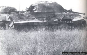 Les épaves du char Tigre II du Schwere Panzer-Abteilung 503 et du char Sherman du lieutenant Gorman. Photo : DR