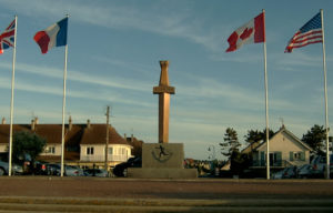 A Courseulles-sur-Mer, mémorial en hommage au Royal Winnipeg Rifles Regiment (2005). Photo : D-Day Overlord