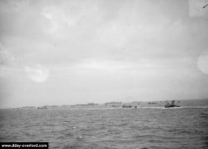 L'HMS Beagle escorte la Task Force J jusqu'à Juno Beach. Photo : Archives Canada